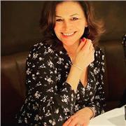 Profesora nativa titulada en Inglés con mas de 13 años de experiencia, imparte clases de formación online y presencial